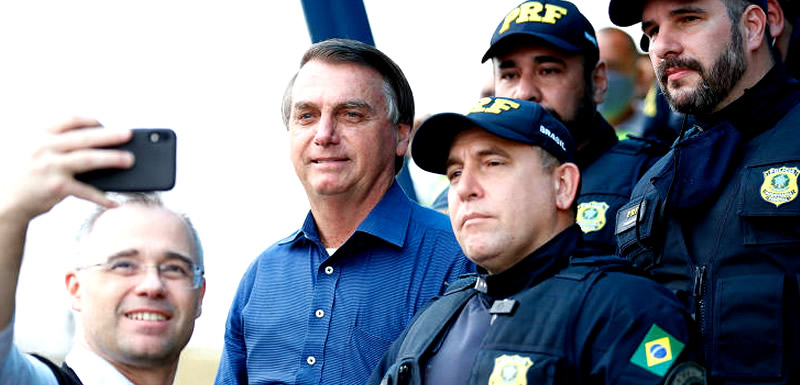 policiais-bolsonaro