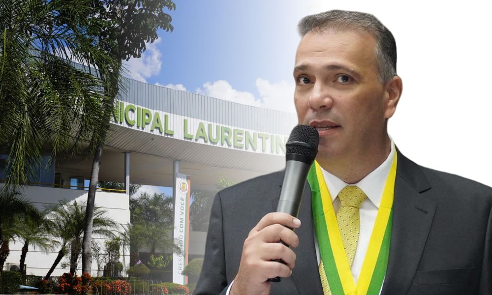 Leonardo Menezes mantém prefeitura aberta em dia de manifesto