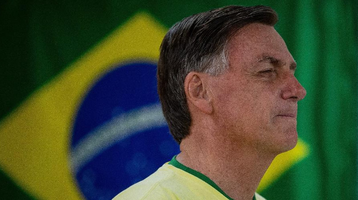 Investigado pela PF, Bolsonaro proibiu faixas contra o STF