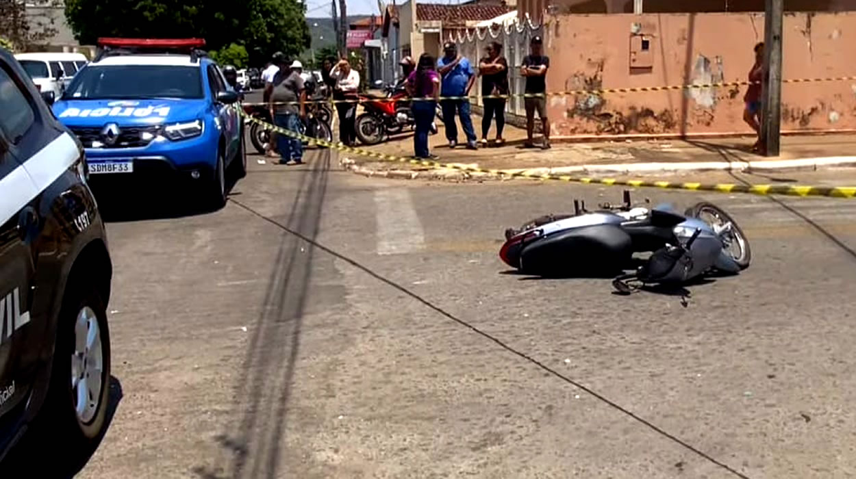 Acidente entre moto e carro deixa uma vítima fatal em Jaraguá