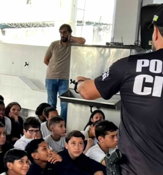 Polícia Civil De Jaraguá realiza palestra de combate ao bullyng