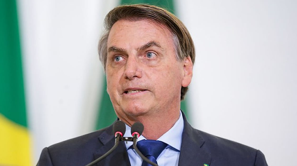Bolsonaro deve pagar indenização por entrevista sobre adolescente