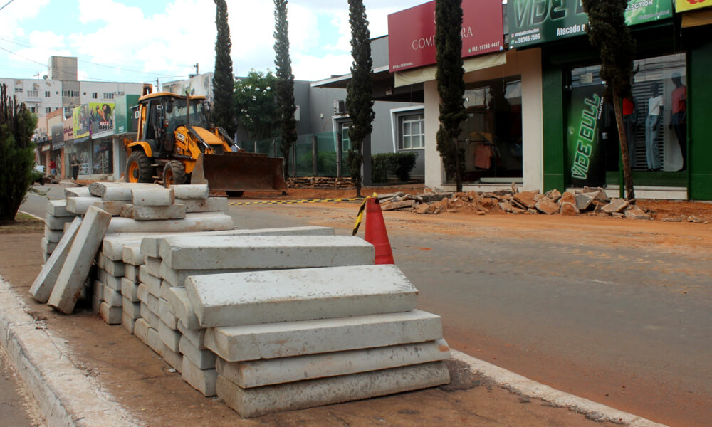 Remodelagem de calçadas atende normas de acessibilidade