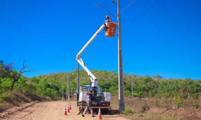 Loteamentos doados pela Prefeitura recebem iluminação
