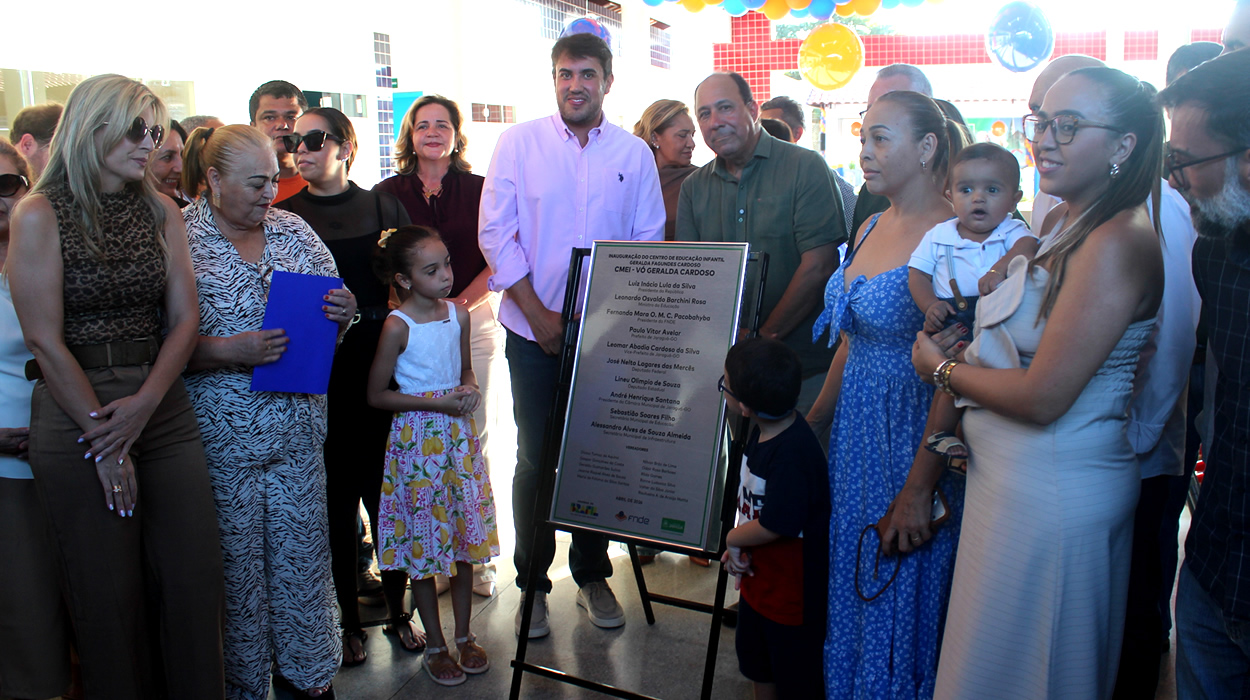 CMEI VÓ GERALDA JARAGUÁ